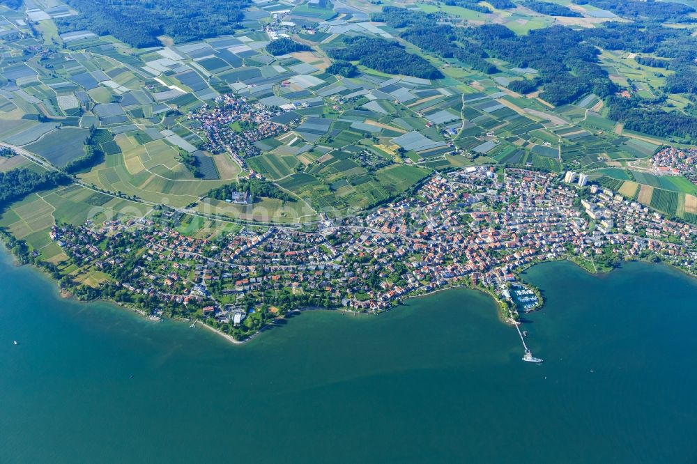 Aerial photograph Immenstaad am Bodensee - City area with outside districts and inner city area in Immenstaad am Bodensee in the state Baden-Wurttemberg, Germany