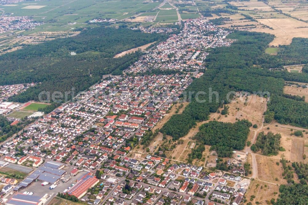 Aerial image Maxdorf - City area with outside districts and inner city area in Maxdorf in the state Rhineland-Palatinate, Germany