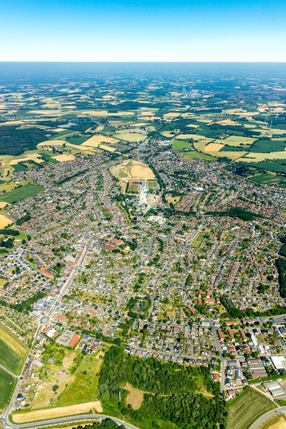 Selm from the bird's eye view: City area with outside districts and inner city area in Selm in the state North Rhine-Westphalia, Germany