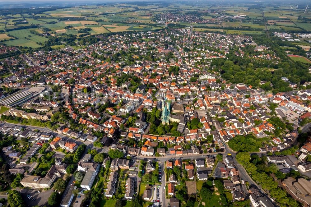 Aerial photograph Werl - City area with outside districts and inner city area in Werl in the state North Rhine-Westphalia, Germany