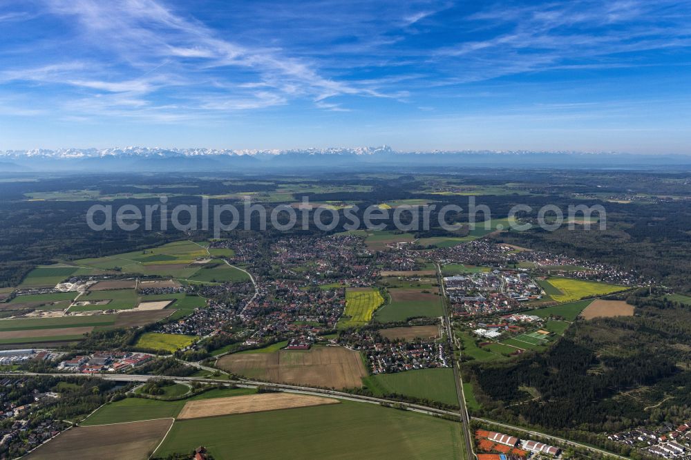 Unterhaching from the bird's eye view: City area with outside districts and inner city area in Unterhaching in the state Bavaria, Germany