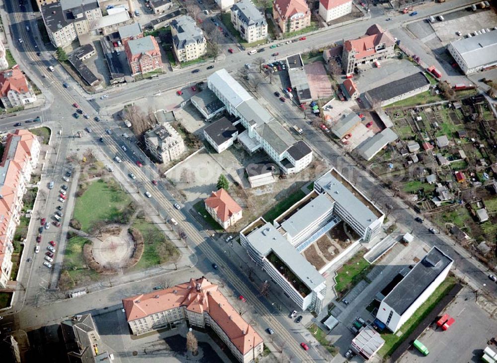 Dresden - Striesen from above - Geschäfts- und Dienstleistungszentrum Pohland - Passage der HVB - Projekt GmbH an der Schandauer Straße / Pohlandplatz in Dresden - Striesen.