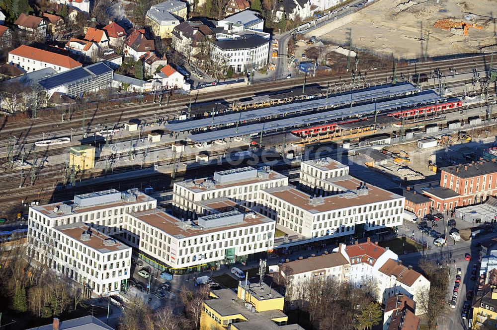 Aerial image München - View of a business complex near München - Pasing station. It houses businesses, offices and a medical center