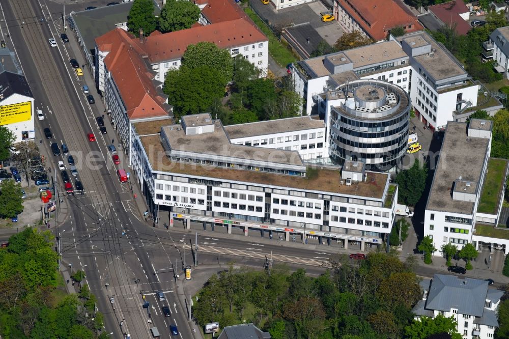 Aerial photograph Leipzig - At the office building Gohils Arkaden with shopping center and medical center in the district Gohlis in Leipzig in the state Saxony, Germany. Involved company is GOLDBECK PROCENTER GmbH