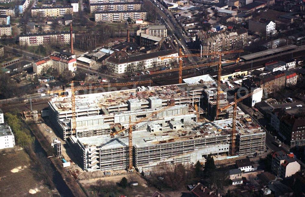 Berlin - Köpenick from above - Geschäftshausbau Forum Köpenick am S-Bahnhof Berlin - Köpenick