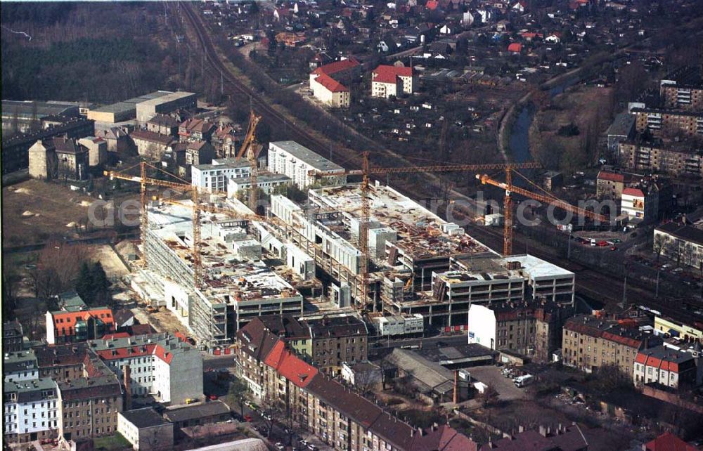 Aerial image Berlin - Köpenick - Geschäftshausbau Forum Köpenick am S-Bahnhof Berlin - Köpenick