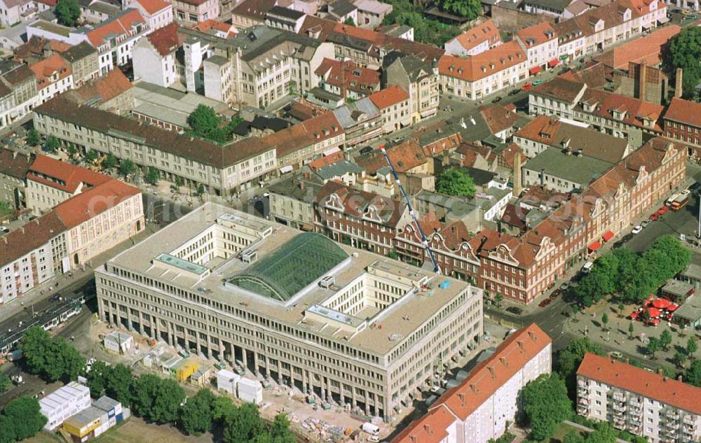 Aerial photograph Potsdam - Geschäftshausbau am Holländerviertel in Potsdam.