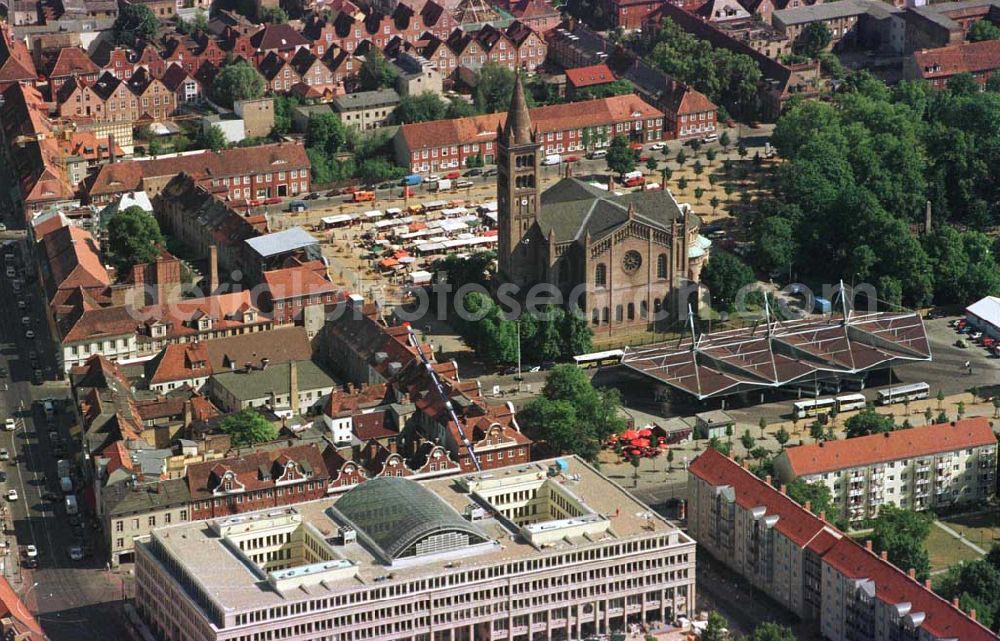 Potsdam from the bird's eye view: Geschäftshausbau am Holländerviertel in Potsdam.