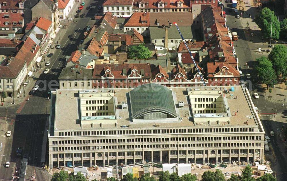 Potsdam from above - Geschäftshausbau Wilhelmsgalerieam Holländerviertel in Potsdam.