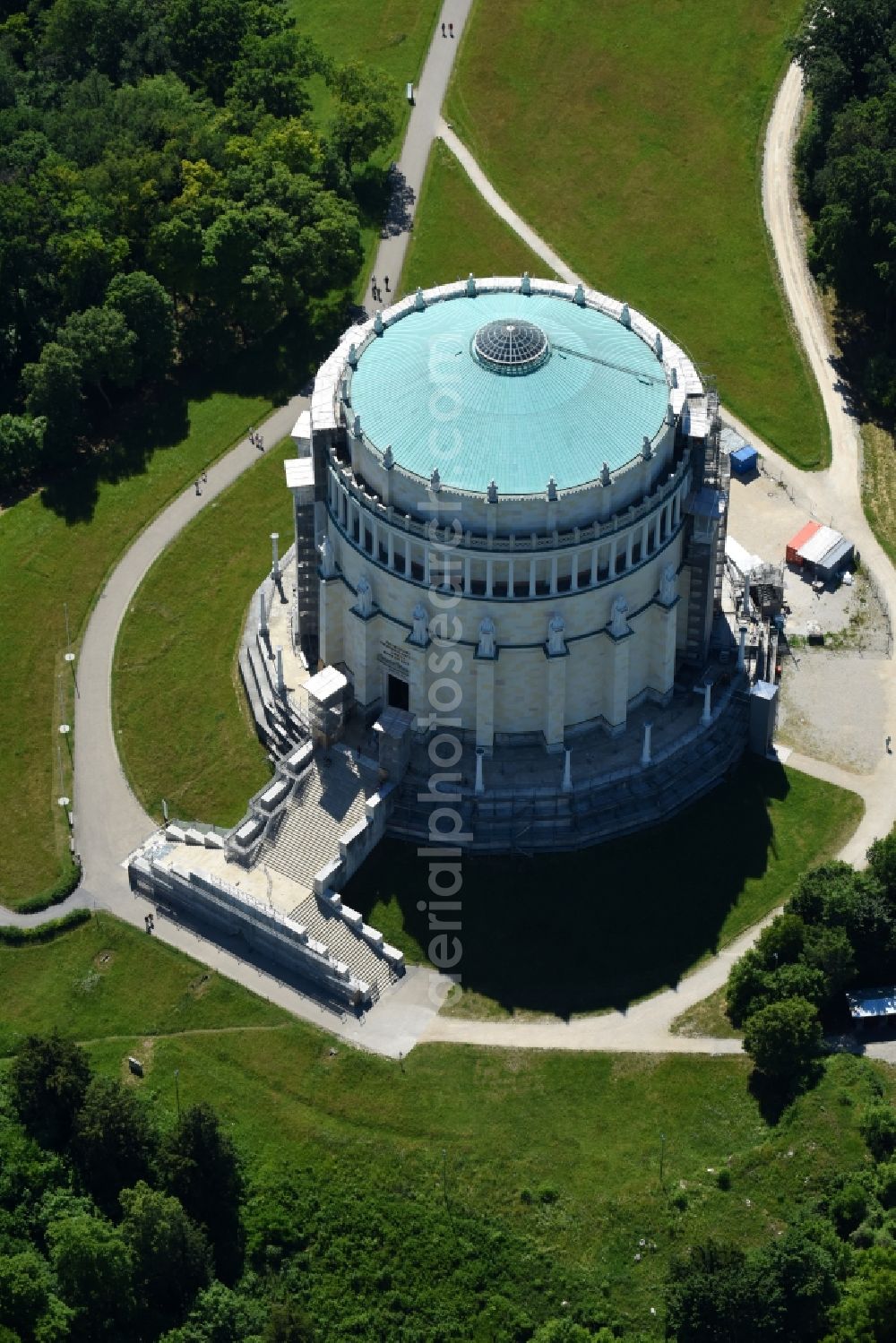 Kelheim from above - Tourist attraction of the historic monument Befreiungshalle Kelheim in the district Hohenpfahl in Kelheim in the state Bavaria, Germany