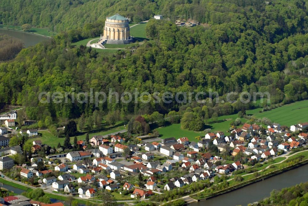 Aerial image Kelheim - Tourist attraction of the historic monument Befreiungshalle Kelheim in the district Hohenpfahl in Kelheim in the state Bavaria, Germany