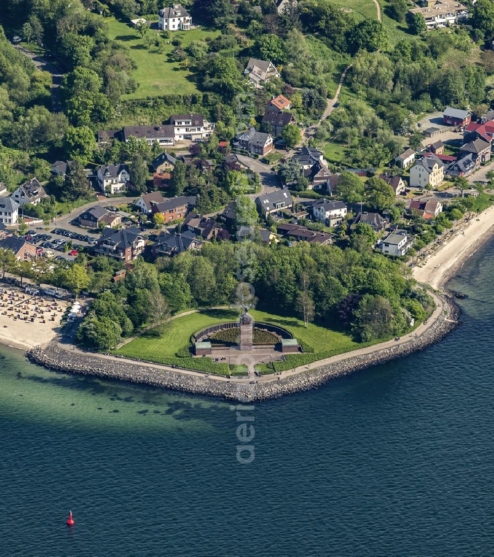 Heikendorf from the bird's eye view: Tourist attraction of the historic monument U-Boot Ehrenmal in the district Moeltenort in Heikendorf in the state Schleswig-Holstein, Germany