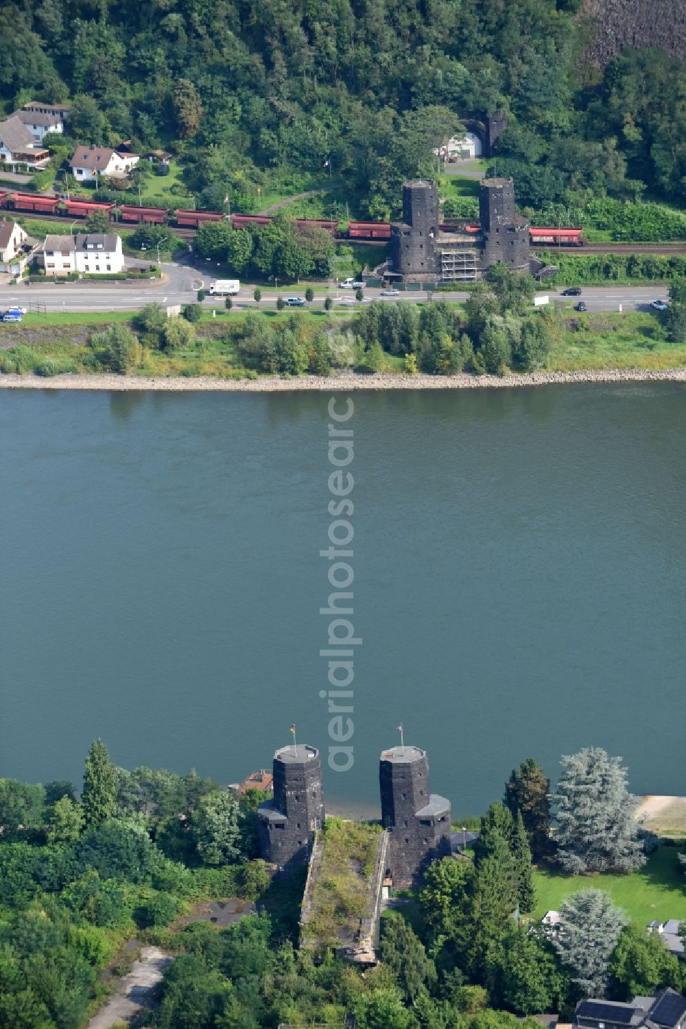 Remagen from the bird's eye view: Tourist attraction of the historic monument Bruecke von Remagen An of Alten Rheinbruecke in Remagen in the state Rhineland-Palatinate, Germany