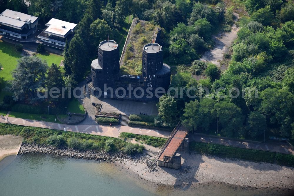 Remagen from the bird's eye view: Tourist attraction of the historic monument Bruecke von Remagen An of Alten Rheinbruecke on Rheinpromenade in Remagen in the state Rhineland-Palatinate, Germany