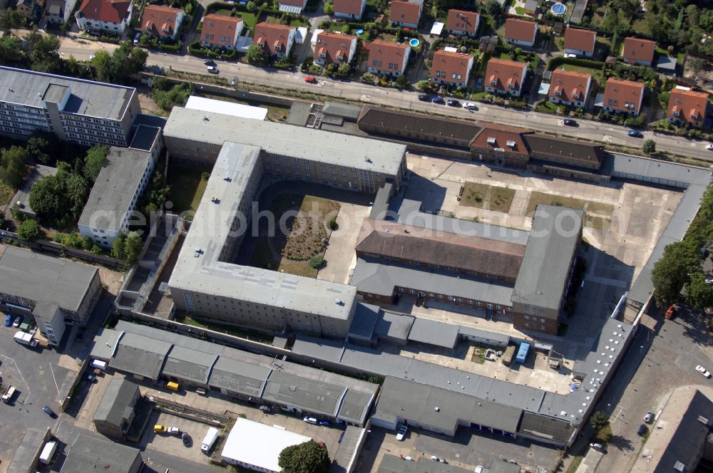 Berlin from above - Tourist attraction of the historic monument Gedenkstaette Berlin-Hohenschoenhausen on Genslerstrasse in the district Alt-Hohenschoenhausen in Berlin