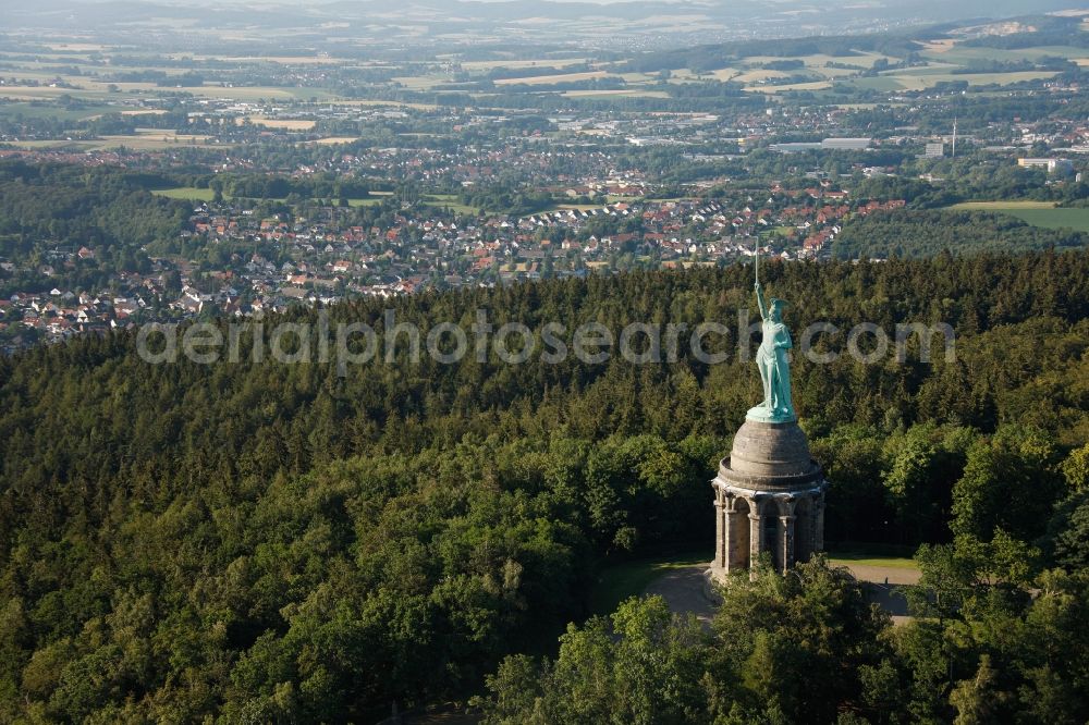 Aerial photograph Detmold - Tourist attraction of the historic monument Hermannsdenkmal on forest Teuteburger Wald in Detmold in the state North Rhine-Westphalia