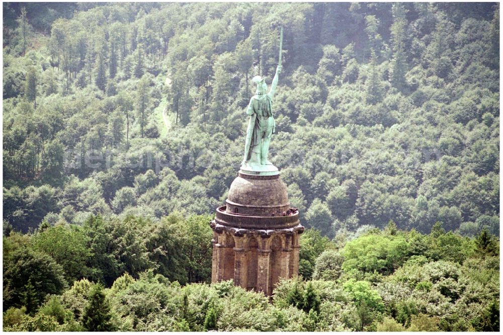 Detmold from above - Tourist attraction of the historic monument Hermannsdenkmal on forest Teuteburger Wald in Detmold in the state North Rhine-Westphalia