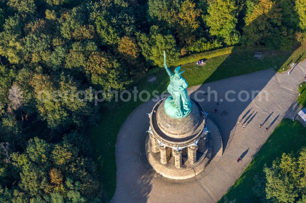 Aerial photograph Detmold - Tourist attraction of the historic monument Hermannsdenkmal on forest Teuteburger Wald in Detmold in the state North Rhine-Westphalia