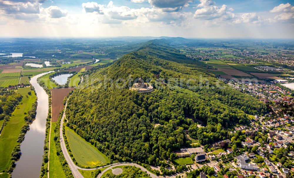 Aerial photograph Porta Westfalica - tourist attraction of the historic monument Kaiser-Wilhelm-Denkmal in Porta Westfalica in the state North Rhine-Westphalia, Germany