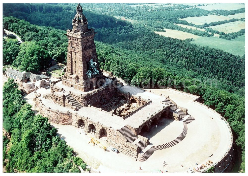 Kyffhäuserland from the bird's eye view: Tourist attraction of the historic monument Kyffhaeuserdenkmals bei Steinthaleben in Kyffhaeuserland in the state Thuringia