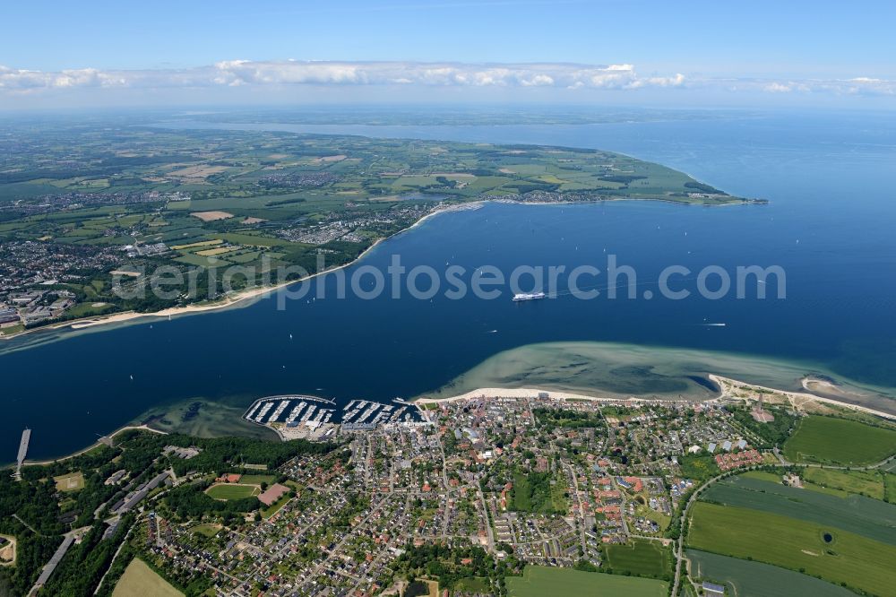 Aerial image Laboe - Tourist attraction of the historic monument Marines - Memorial of Germans U-boats at the beach in Laboe in the state Schleswig-Holstein