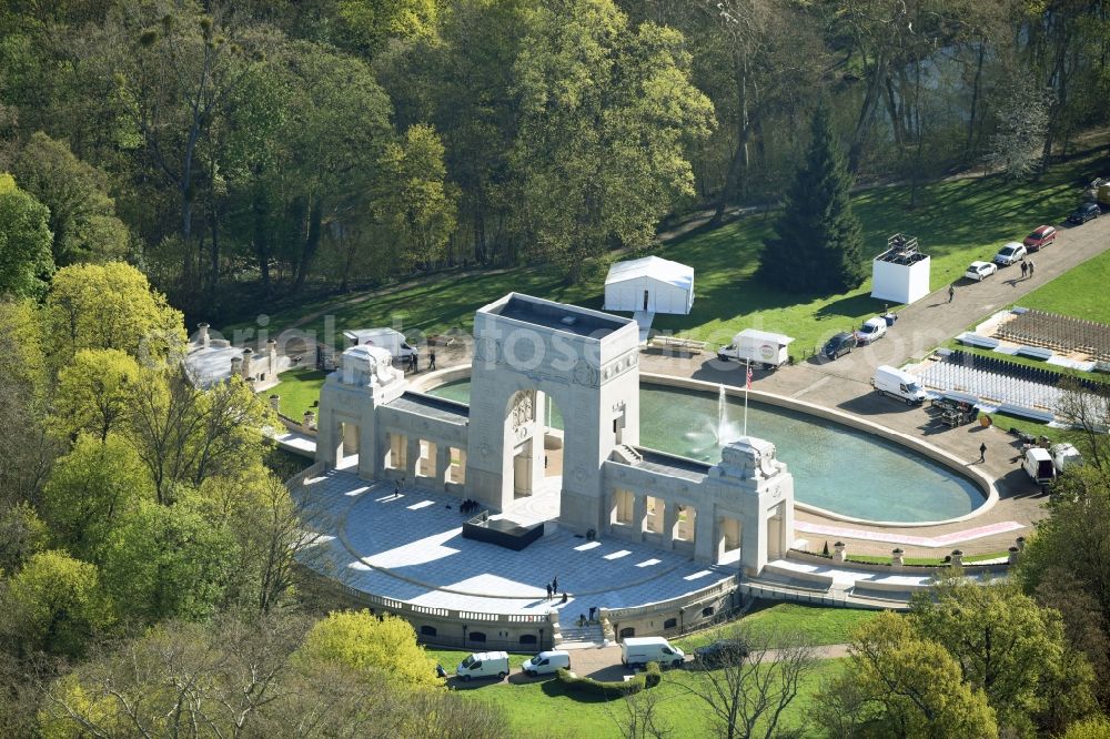 Paris Marnes-la-Coquette from the bird's eye view: Tourist attraction of the historic monument Memorial de l'Escadrille la Fayette in Paris Marnes-la-Coquette in Ile-de-France, France