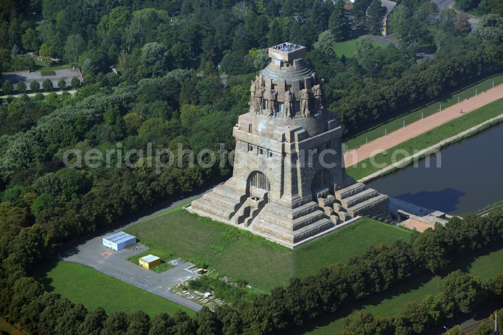 Leipzig from the bird's eye view: Tourist attraction of the historic monument Voelkerschlachtdenkmal in Leipzig in the state Saxony