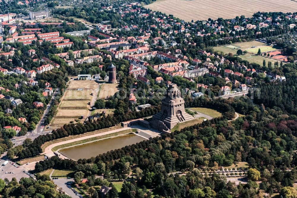 Aerial photograph Leipzig - Tourist attraction of the historic monument Voelkerschlachtdenkmal on Strasse of 18. Oktober in Leipzig in the state Saxony, Germany