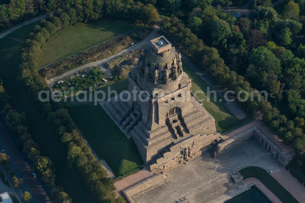 Aerial image Leipzig - Tourist attraction of the historic monument Voelkerschlachtdenkmal on Strasse of 18. Oktober in Leipzig in the state Saxony, Germany