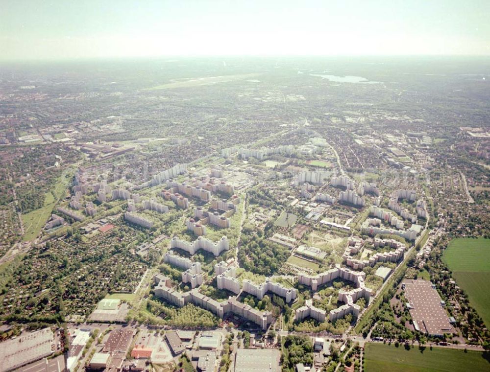 Aerial photograph Berlin - Reinickendorf - 29.05.04 Berlin-Reinickendorf, Märkisches Viertel, GESOBAU AG, Wilhelmsruher Damm 142, 13439 Berlin