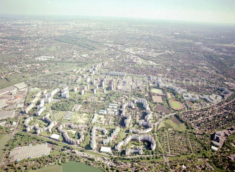 Aerial image Berlin - Reinickendorf - 29.05.04 Berlin-Reinickendorf, Märkisches Viertel, GESOBAU AG, Wilhelmsruher Damm 142, 13439 Berlin