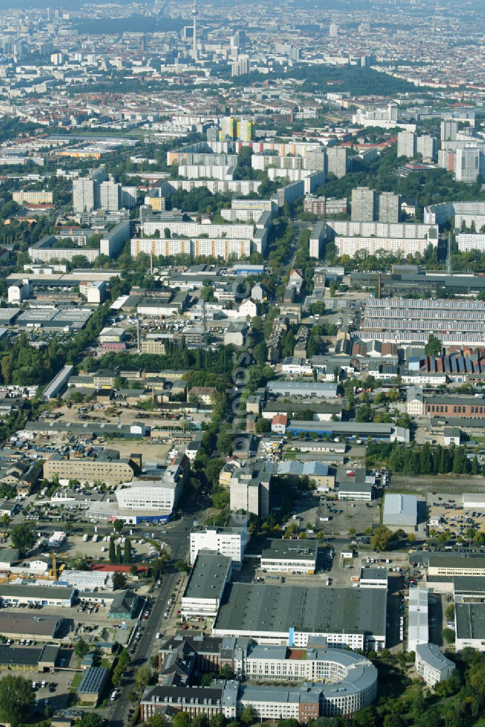 Berlin from the bird's eye view: Health and medical center on Herzbergstrasse in Berlin Lichtenberg in the state Berlin, Germany