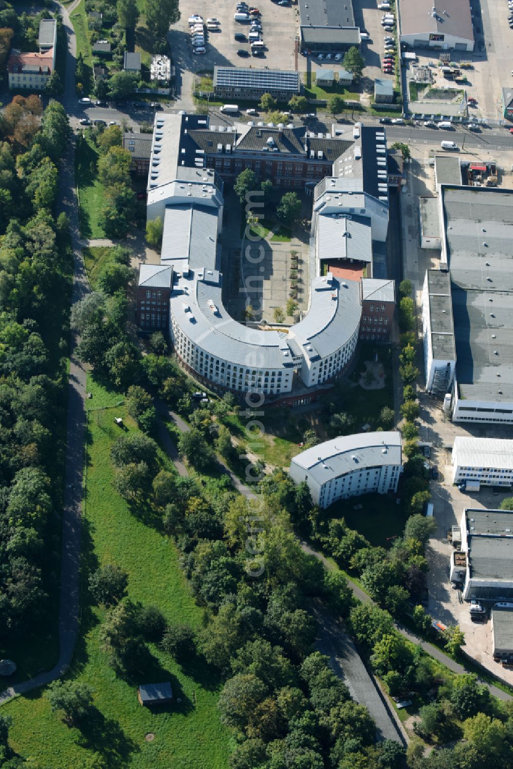 Aerial photograph Berlin - Health and medical center on Herzbergstrasse in Berlin Lichtenberg in the state Berlin, Germany