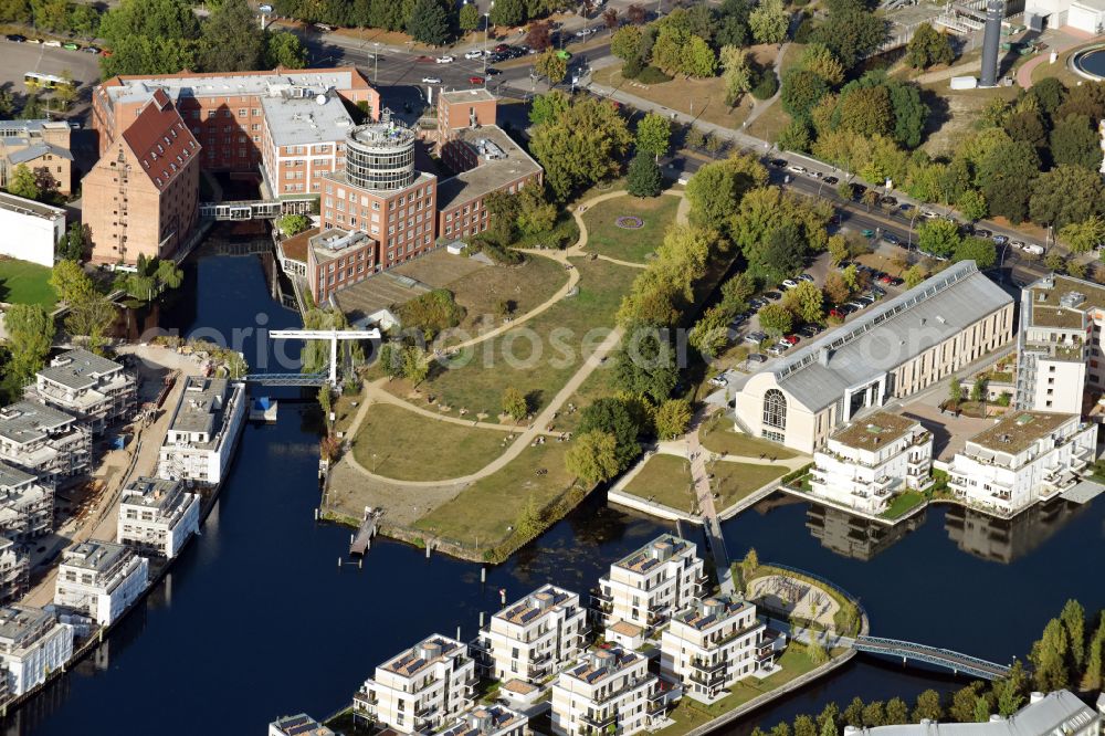 Berlin from above - Health and medical center Medical Park Humboldtmuehle on street Waidmannsluster Damm in the district Tegel in Berlin, Germany