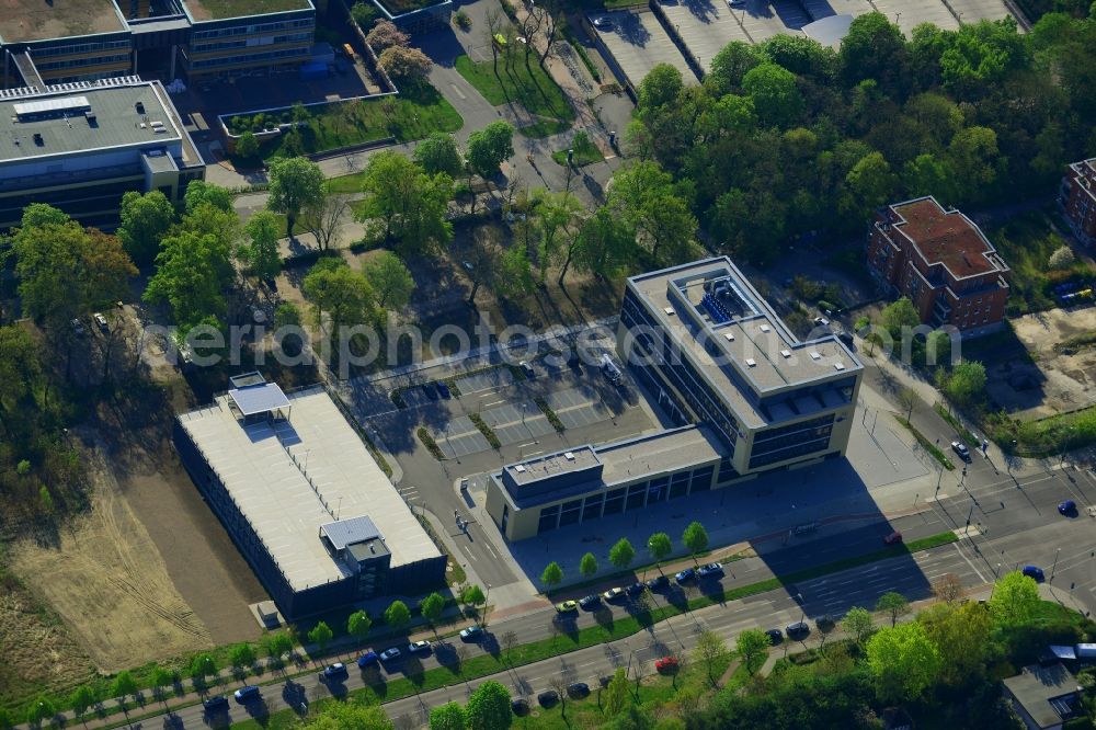 Berlin from the bird's eye view: Health Care Centre at the Emergency Hospital Berlin in the Biesdorf part of the district of Marzahn-Hellersdorf in Berlin. The centre is a new development on the Western entrance of UKB. Residential buildings sit next to it