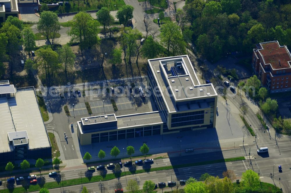 Aerial image Berlin - Health Care Centre at the Emergency Hospital Berlin in the Biesdorf part of the district of Marzahn-Hellersdorf in Berlin. The centre is a new development on the Western entrance of UKB. Residential buildings sit next to it