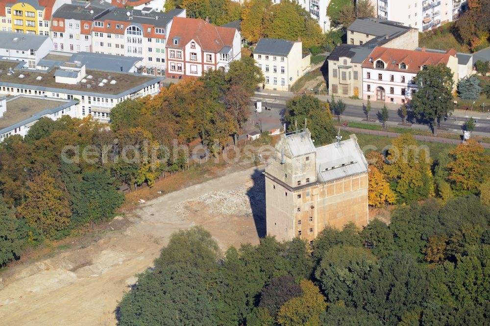 Aerial photograph Oranienburg - Grain storage silo at the Lehnitzstrasse in Oranienburg in the state Brandenburg