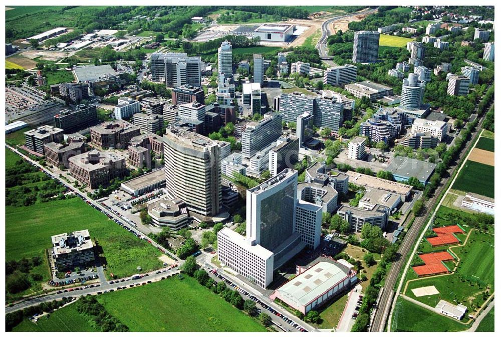 Eschborn from above - Gewerbe und Entwicklungsgebiet Sossenheim der HVB-Projekt am Gewerbegebiet Eschenborn- Süd bei Frankfurt am Main (Hessen)