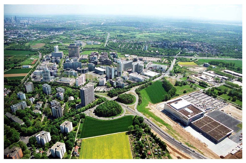 Aerial photograph Eschborn - Gewerbe und Entwicklungsgebiet Sossenheim der HVB-Projekt am Gewerbegebiet Eschenborn- Süd bei Frankfurt am Main (Hessen)