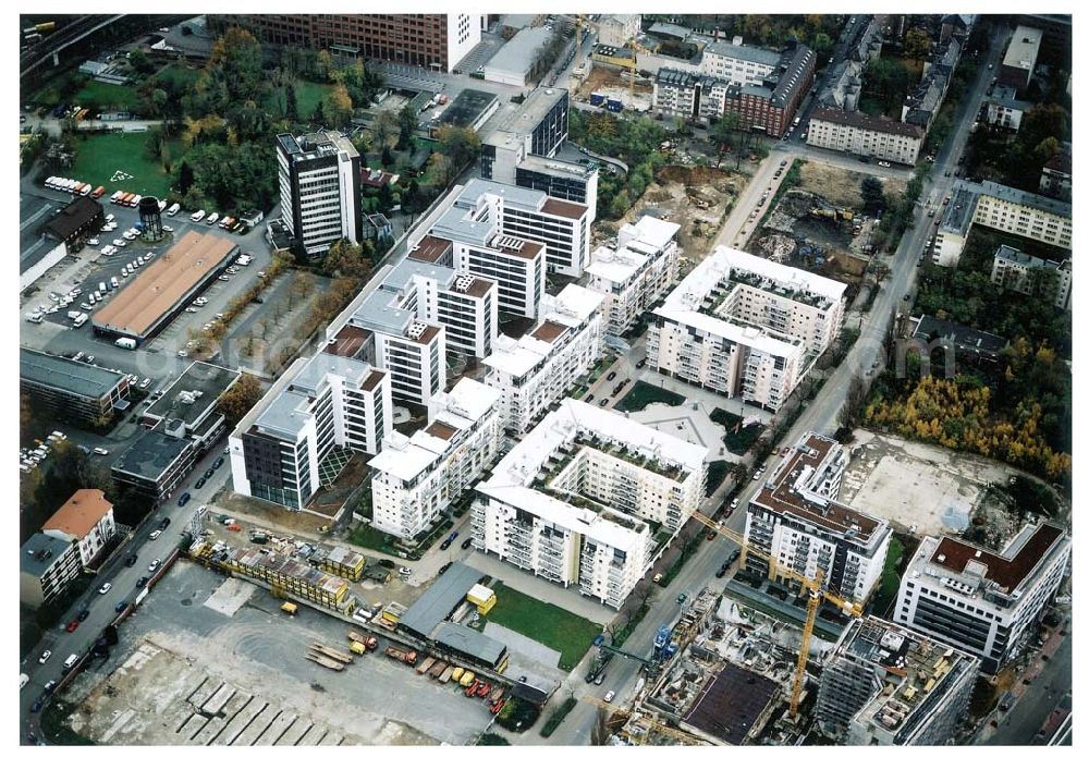 Frankfurt am Main from above - Gewerbe- und Entwicklungsgebiet der HVB-Projekt an der Theodor-Heuss-Allee in Frankfurt/Main. (Hessen).