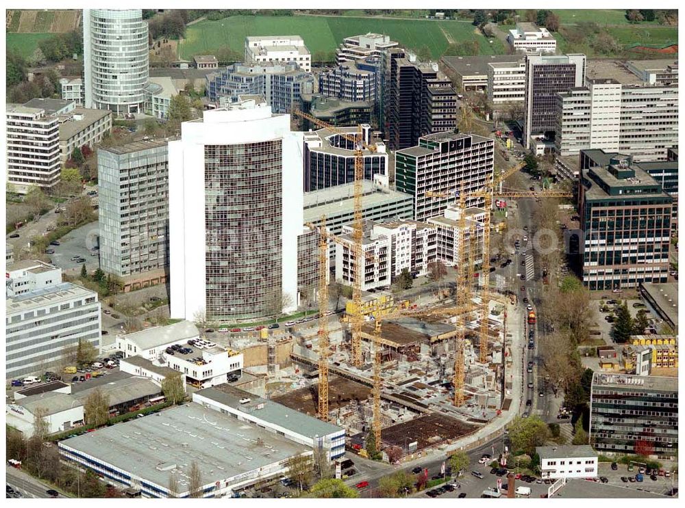 FRANKFURT AM MAIN from the bird's eye view: Gewerbe- und Entwicklungsgebiet Sossenheim der HVB-Projekt am Gewerbegebiet Eschenborn-Süd in Frankfurt/Main (Hessen).