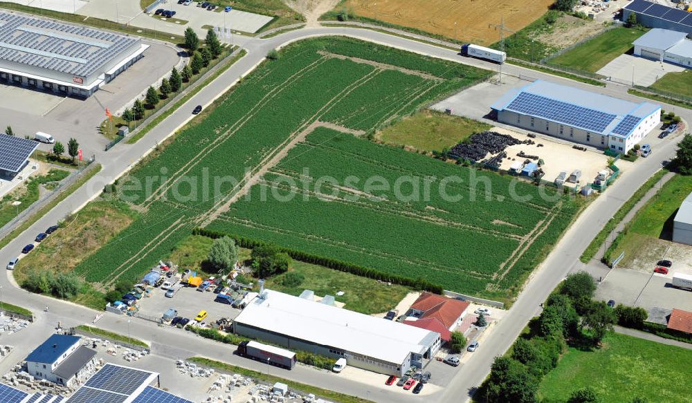 Aerial photograph Leipheim - Gewerbeimmobilie an der Max-Eyth-Straße im Gewerbe- und Industriegebiet Spinnmähder in Leipheim / Bayern. Ein Projekt der Unternehmensgruppe Markus Gerold. Commercial property at the street Max-Eyth-Strasse in the business park / industrial estate Spinnmaehder in Leipheim / Bavaria.