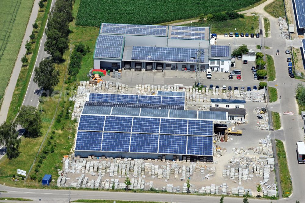 Leipheim from the bird's eye view: Gewerbeimmobilien im Gewerbe- und Industriegebiet Spinnmähder in Leipheim / Bayern. Commercial propertys in the business park / industrial estate Spinnmaehder in Leipheim / Bavaria.