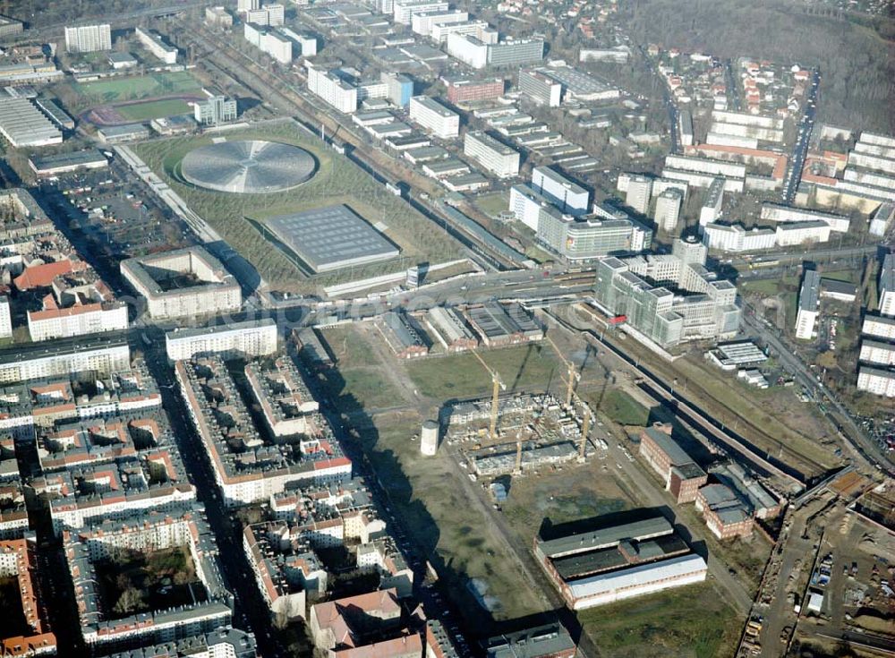 Berlin - Lichtenberg from above - Gewerbe- und Wohnbau der BLEG auf dem Gelände der alten Schlachthöfe an der Landsberger Allee in Berlin - Lichtenberg.