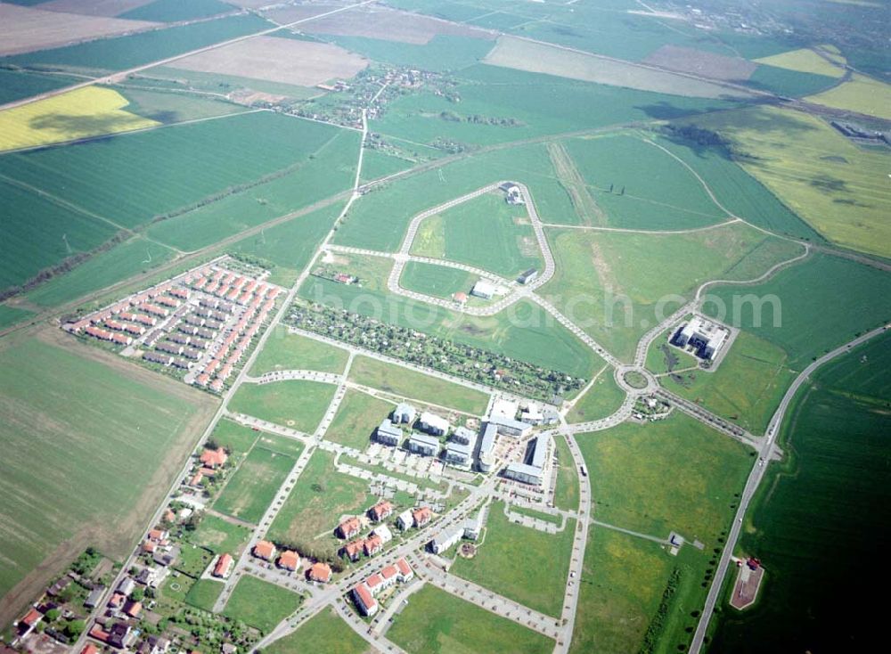 Aerial image Großkugel / Sachsen - Anhalt - Gewerbe- und Wohngebiet der HVB Projekt in Großkugel am Schkeuditzer Kreuz.