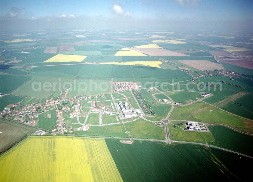 Aerial image Großkugel / Sachsen - Anhalt - Gewerbe- und Wohngebiet der HVB Projekt in Großkugel am Schkeuditzer Kreuz.