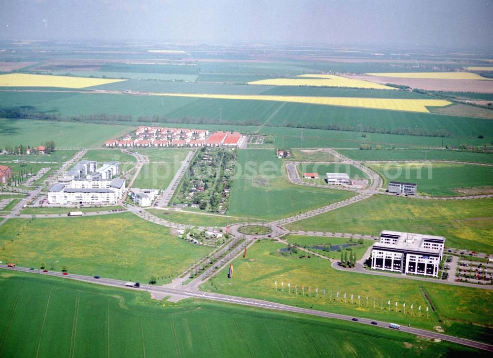 Aerial image Großkugel / Sachsen - Anhalt - Gewerbe- und Wohngebiet der HVB Projekt in Großkugel am Schkeuditzer Kreuz.