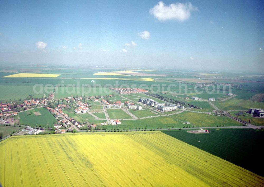 Aerial image Großkugel / Sachsen - Anhalt - Gewerbe- und Wohngebiet der HVB Projekt in Großkugel am Schkeuditzer Kreuz.