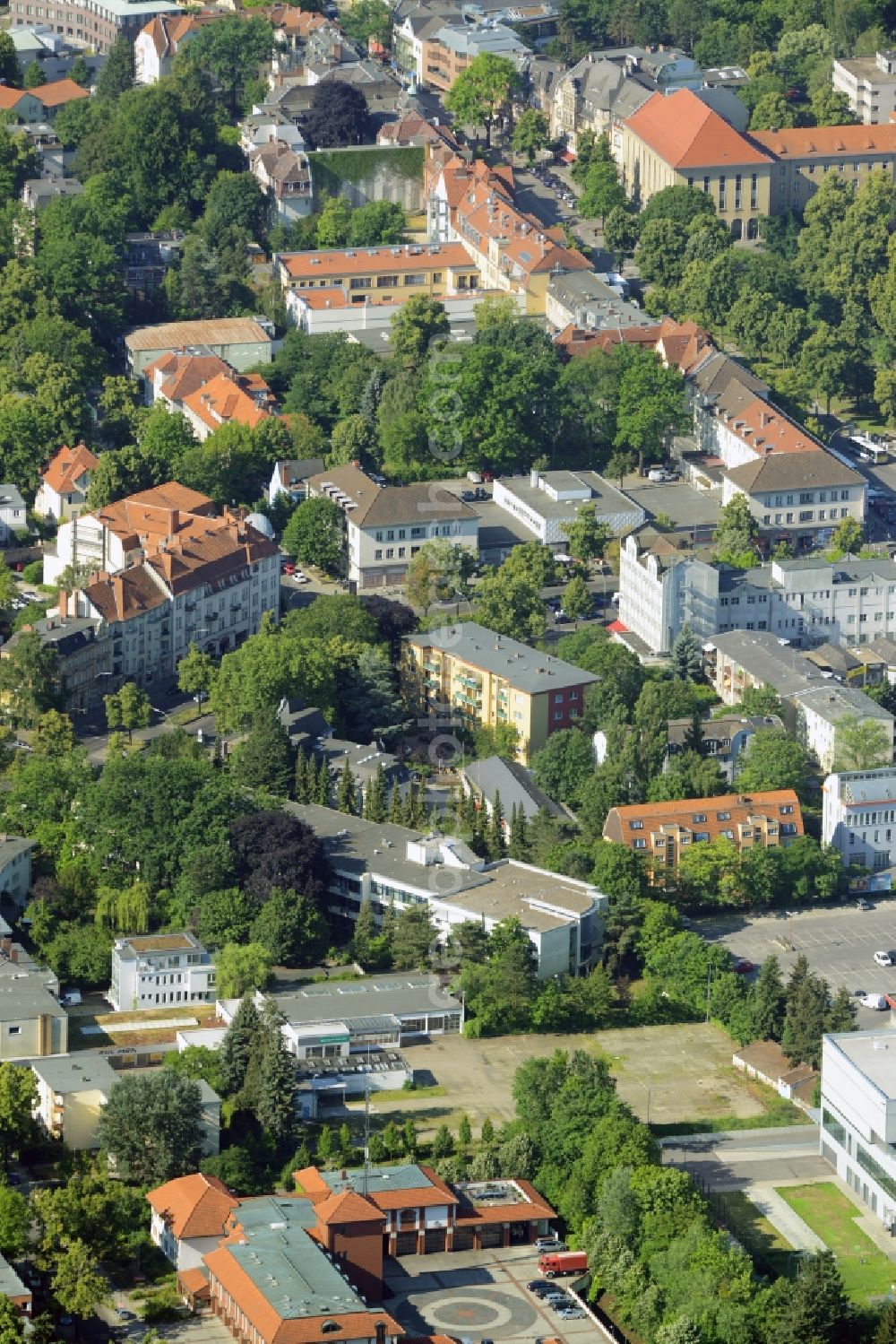 Berlin from above - Gewerbebrache der ehemaligen KFZ - Pruefstelle Zehlendorf an der Charlottenstrasse in the residential area of a multi-family house settlement in Berlin in Germany. The company CDS housing Berlin GmbH is planning to build a modern residential complex