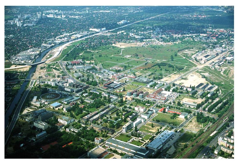 Berlin-Adlershof from the bird's eye view: Blick auf das Gewerbegebiet Adlershof in Berlin-Adlershof zwischen Ernst-Ruska-Ufer / Teltokanal und Adlergestell. Gelände der Studio Berlin GmbH (Tochtergesellschaft der Studio Hamburg)